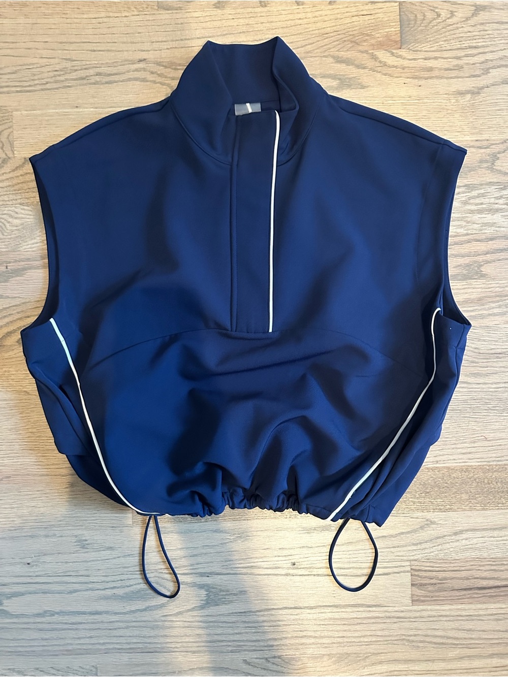 Calia Golf Sleeveless Mock Neck Quarter Zip Vest in Navy with White Piping Trim
